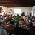 V Rytířském sále Vlašského dvora posnídali starostové