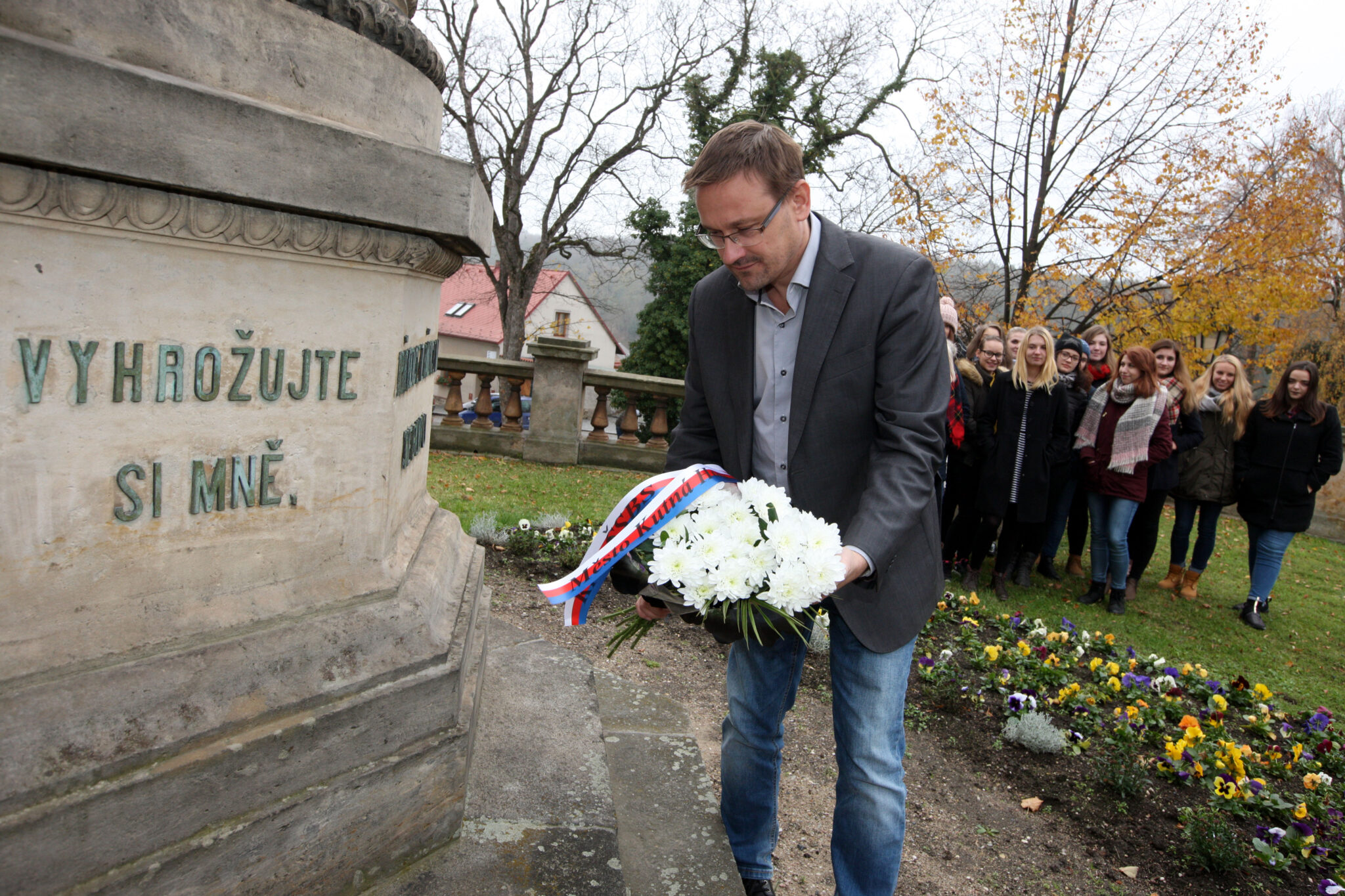 Martin Starý si se studenty Gymnázia Jiřího Ortena připomněl výročí 17. listopadu