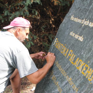 Obnova nápisů pamětních desek a pomníků v Kutné Hoře