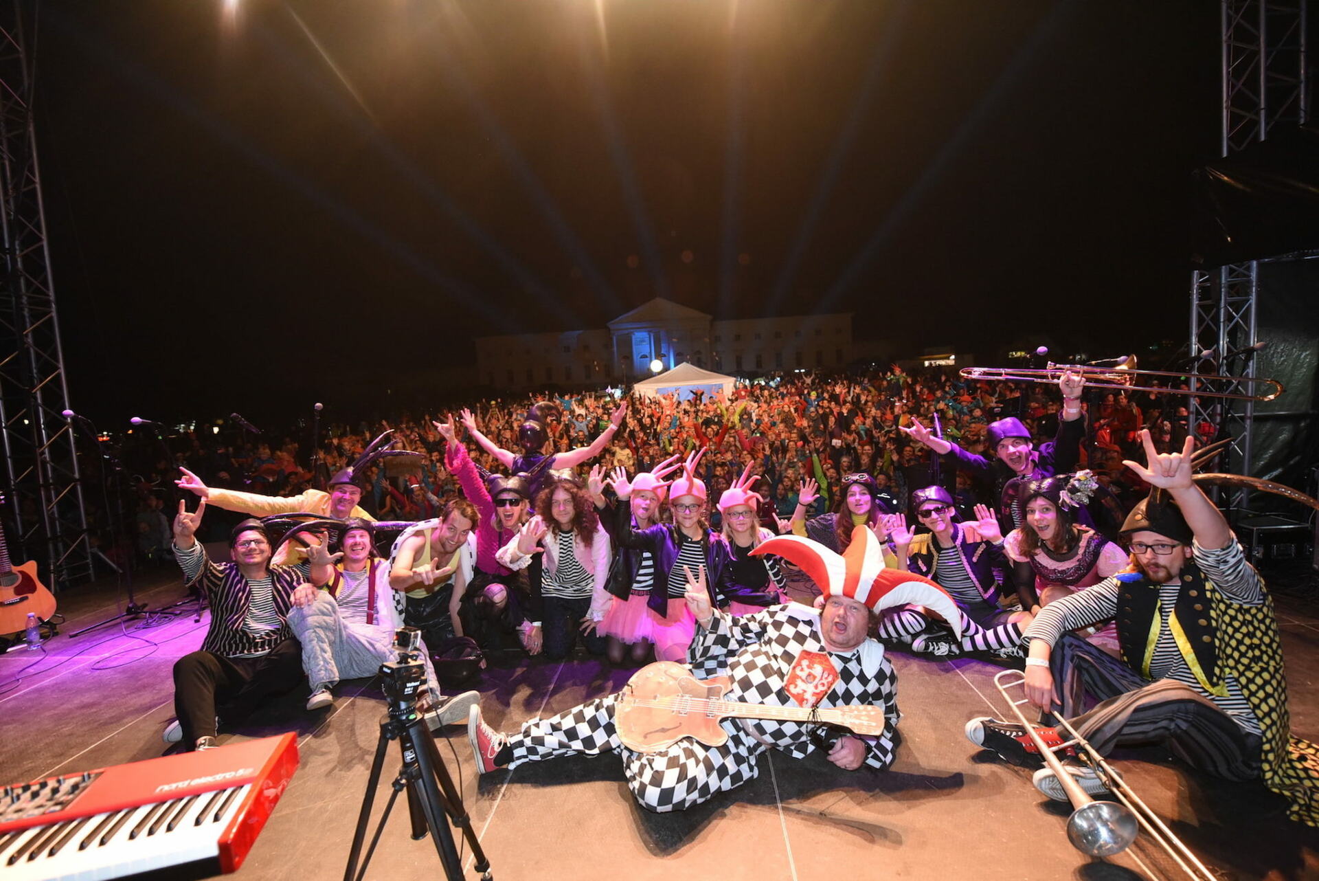 Letošní Kefír naředil déšť. I tak se bavily tisíce rodin. Poprvé od pátku do neděle