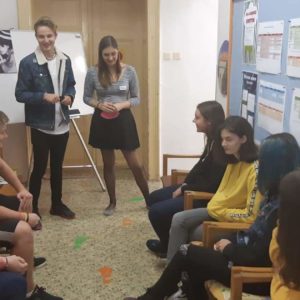 Žáci se formou naučné hry dozvídali o problematice AIDS