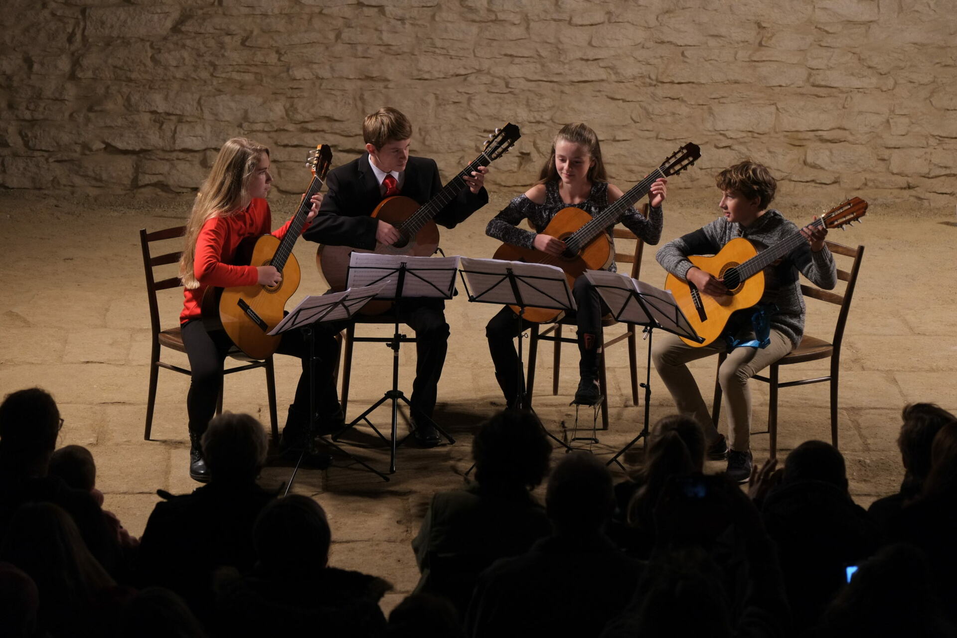 V refektáři GASK se 25. 10. od 18 hodin představí v rámci oslav vzniku republiky smyčcové orchestry z Kutné Hory a Kolína