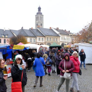 Atmosféru letošních svátků v Kutné Hoře podtrhne nová vánoční výzdoba, transport stromu na náměstí je v plánu 20. listopadu