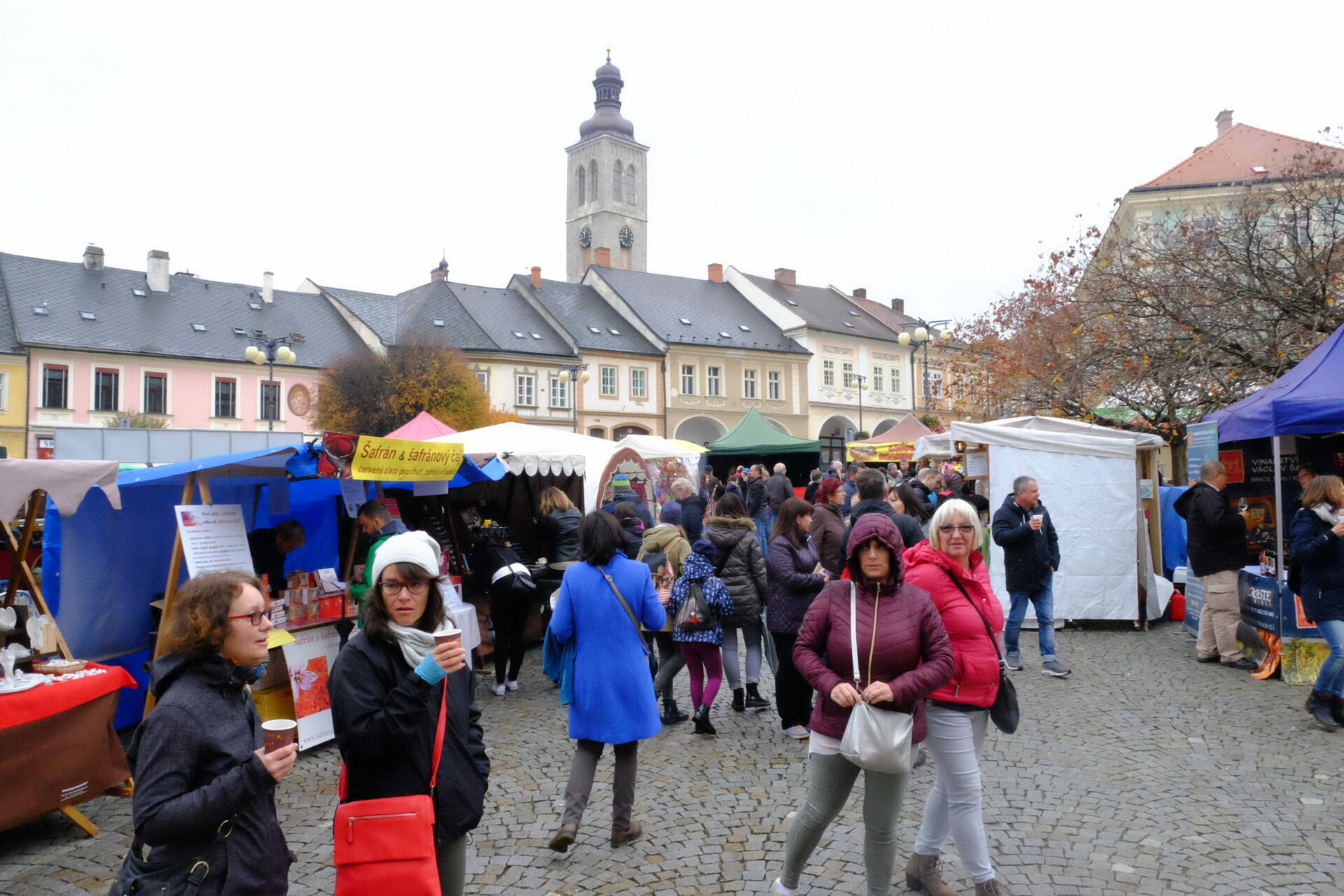 Atmosféru letošních svátků v Kutné Hoře podtrhne nová vánoční výzdoba, transport stromu na náměstí je v plánu 20. listopadu