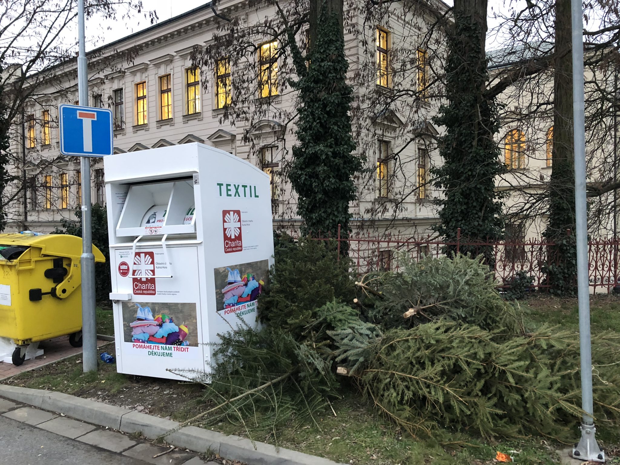 V pondělí proběhl svoz vánočních stromů, další je naplánován na 21. ledna