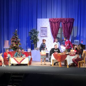 Ochotníci prodloužili lidem životy – komedií pobavili zaplněné divadlo, děkujeme za to!