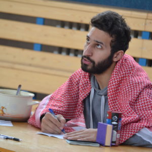 Návštěva zahraničních studentů projektu Edison pokračovala prezentací států v tělocvičně školy