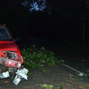 Hasiči posílili směny na plný početní stav, dobrovolní hasiči ve vesnicích drží pohotovost