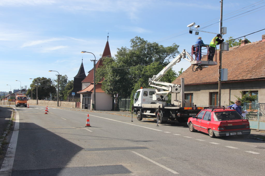 Radar v Malíně se osvědčil, město zvažuje zavedení dalšího. Odbor dopravy musel být posílen o jednoho pracovníka