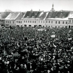 Výzva: Hledáme snímky dokumentující listopad 1989 v Kutné Hoře