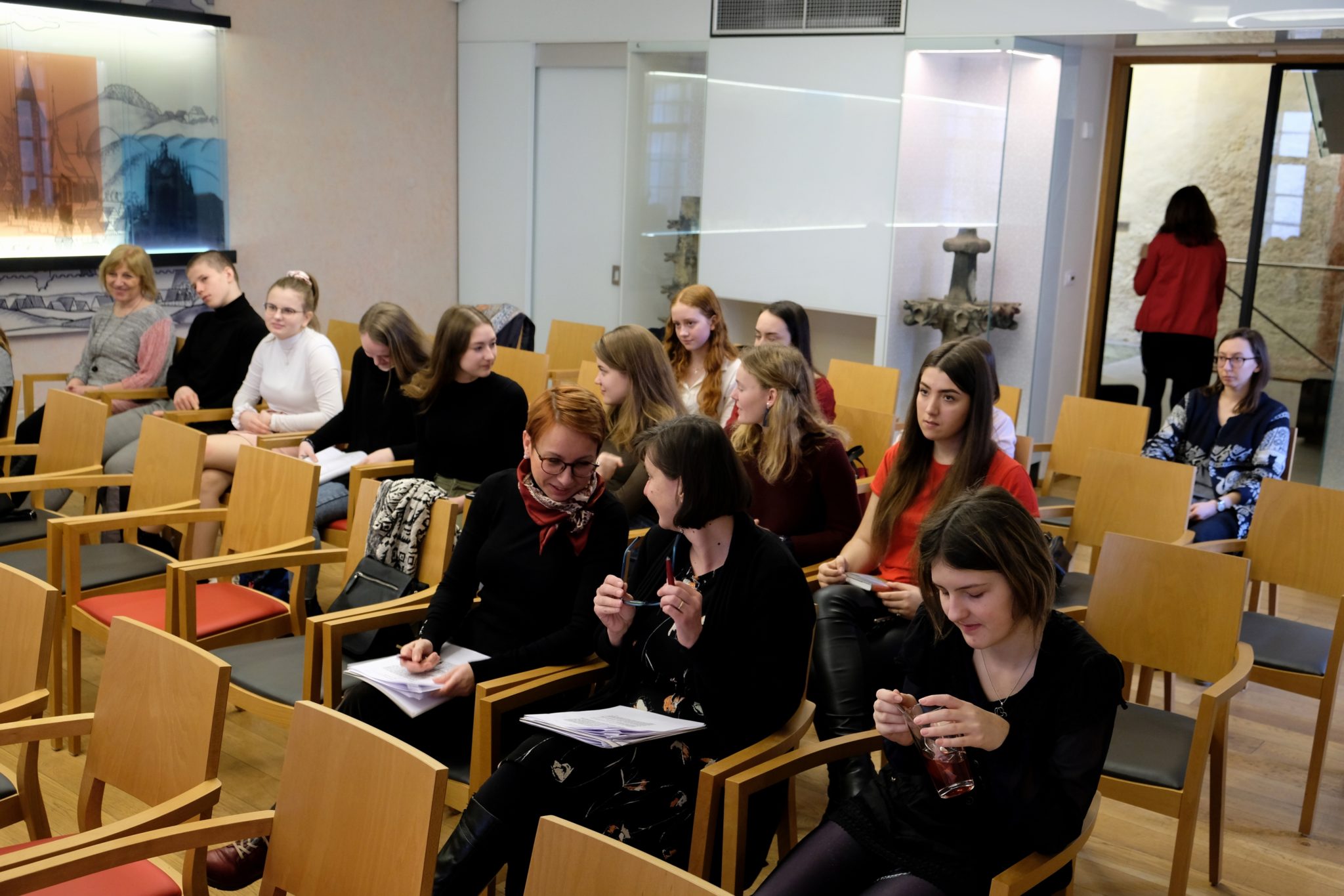 V Dačického domě zněl umělecký přednes. Ocenění recitátoři postupují do krajského kola soutěže, uskuteční se 28. března na Malé scéně Tylova divadla