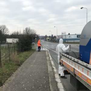 Dalším opatřením města Kutné Hory ke snížení rizika šíření nákazy koronavirem je dezinfekce povrchů autobusových čekáren