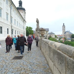 O prominutí místních poplatků z pobytu a za užívání veřejného prostranství budou rozhodovat zastupitelé