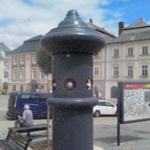 Dvě mlžítka umístěná na Palackého náměstí budou v parných dnech příjemným osvěžením obyvatelům města i turistům