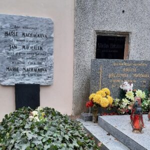 Statut čestných hrobů svým významem plní očekávání