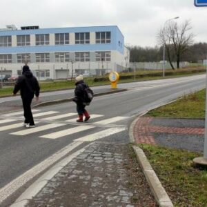 Výstavbě chodníku k ČKD bránily nevyřešené majetkové vztahy, zastupitelé budou jednat o odkupu zbývajícího pozemku