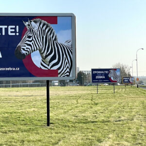 Pozor, zebra! Foxconn podporuje bezpečnější silnice, ale také ZOO