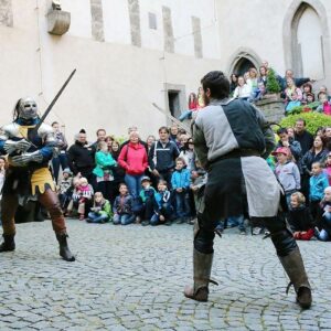 Kutnohorská muzejní noc nabídne 23. 7. scénické čtení Lukáše Hejlíka, koncert i prohlídky a program v netradičním čase