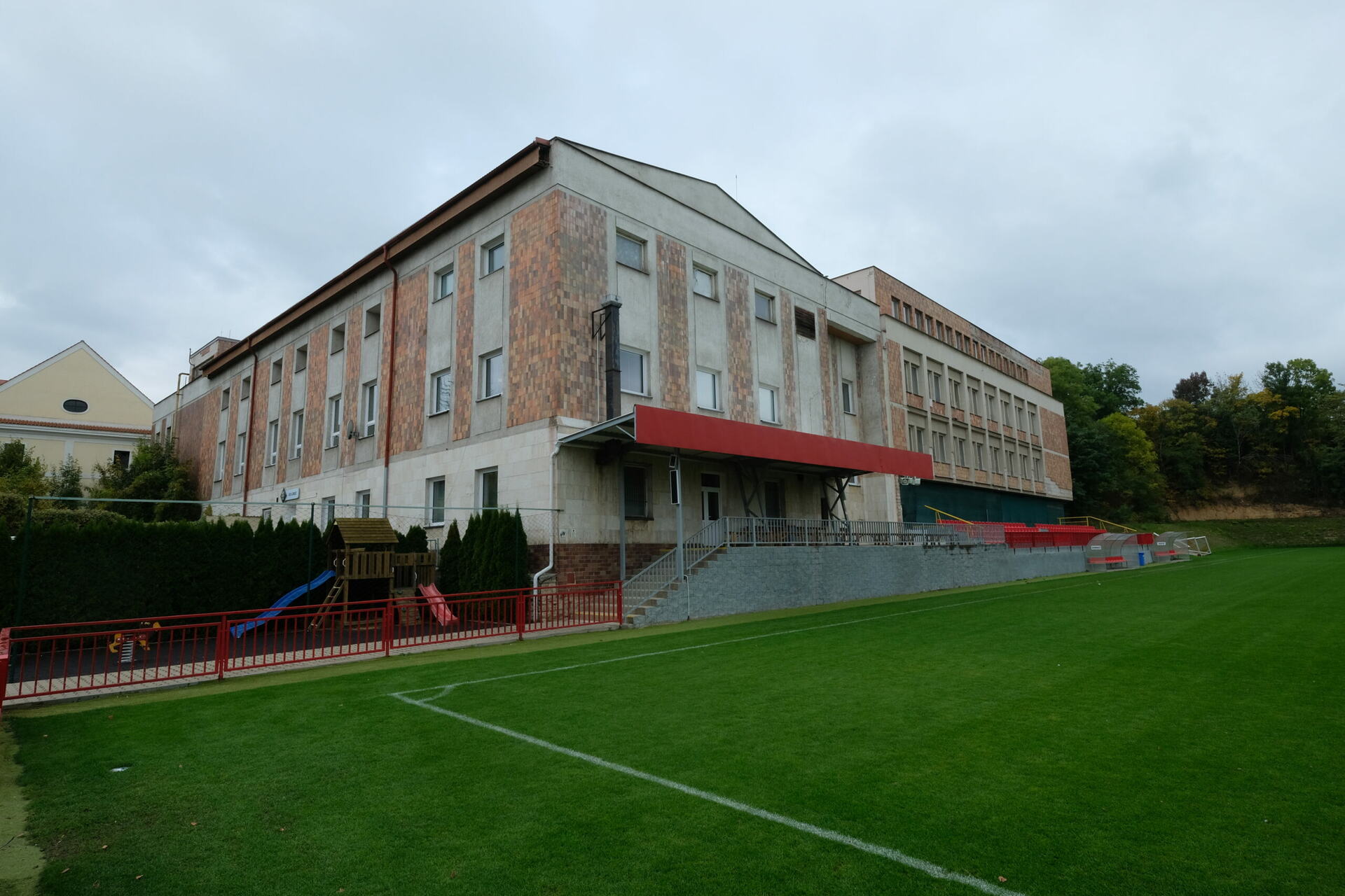 Kapacita ubytovny v Lorci se po obnově horního patra rozšíří z 32 na 75 míst