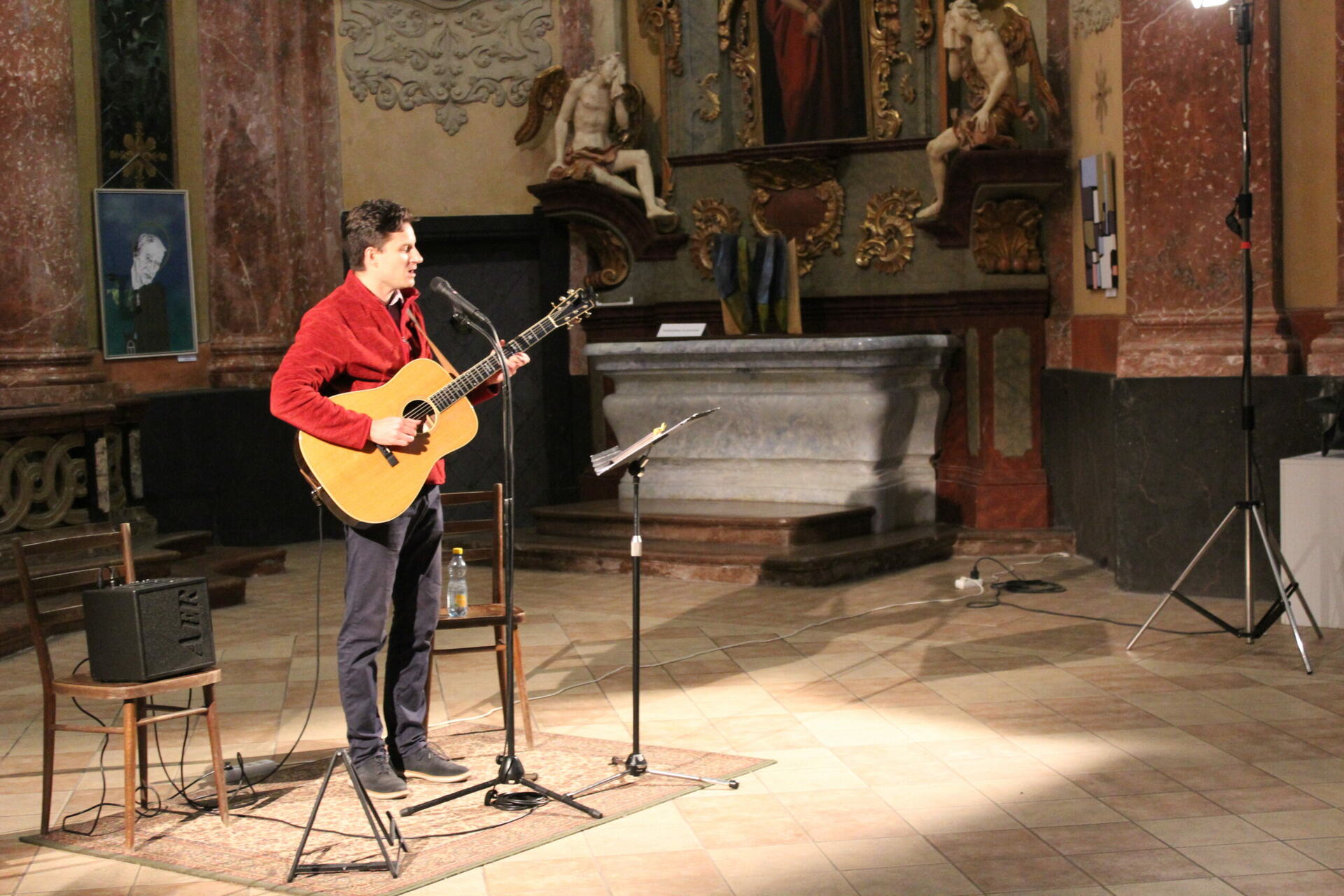 Recitál pražského písničkáře Jana Řepky byl připomínkou 200. výročí narození Karla Havlíčka Borovského