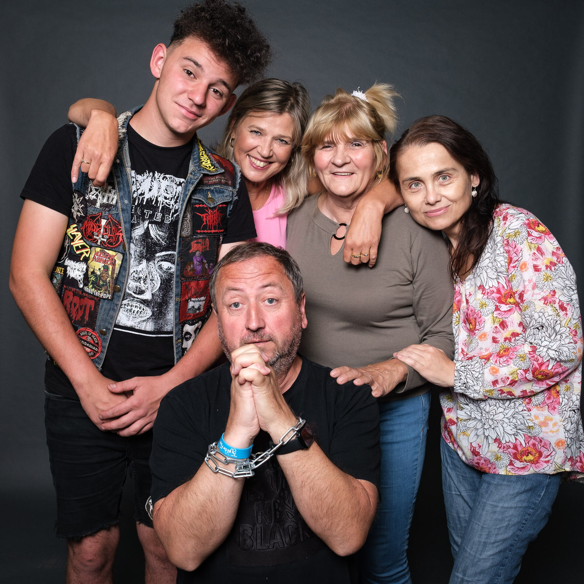 Kutnohorští ochotníci uvedou v sobotu 23. října od 19 hodin v Tylově divadle slavnostní premiéru představení Penzion pro osamělé dámy