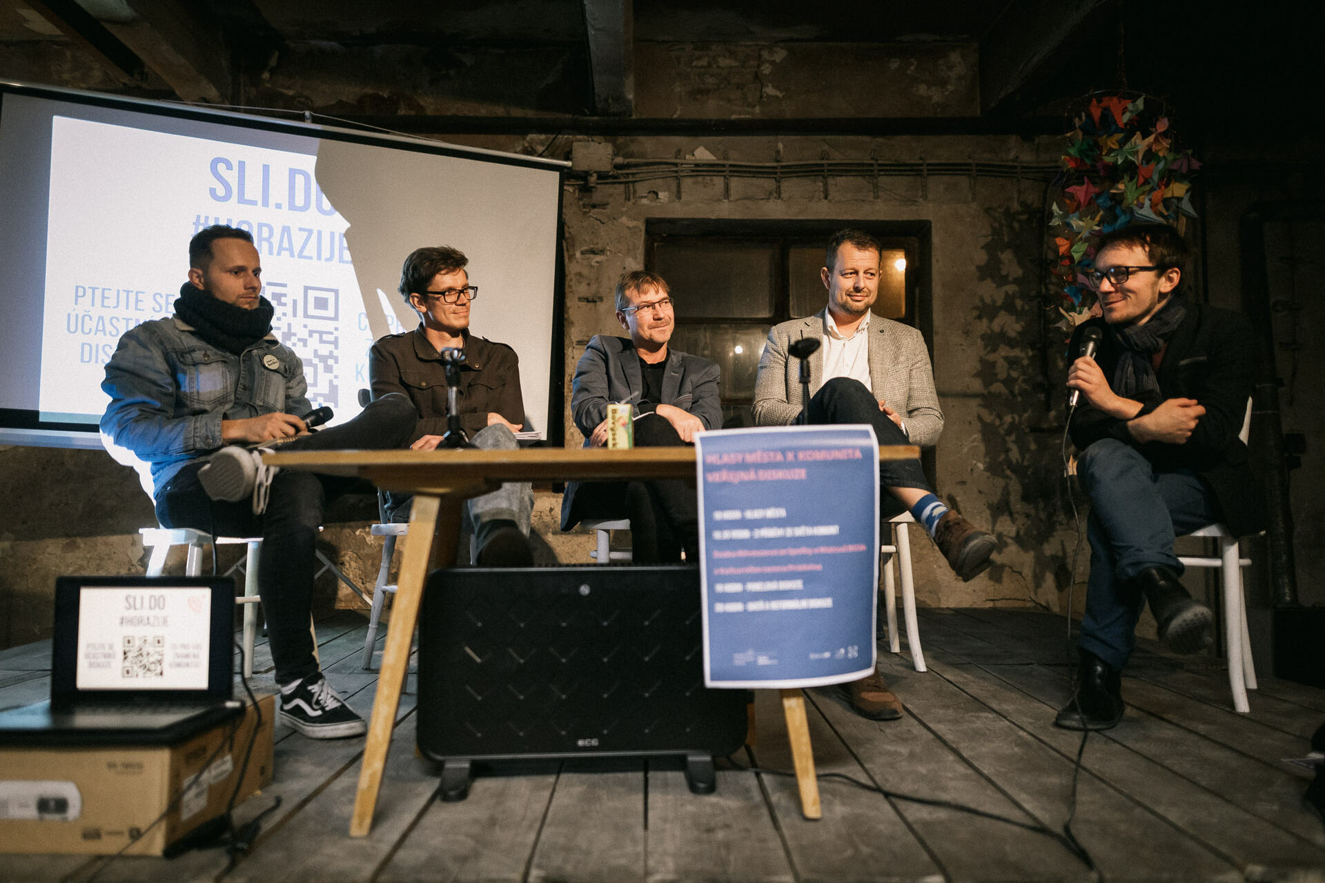 Jak z Baráku udělat fungující komunitní centrum bylo hlavním tématem proběhnuvší diskuze