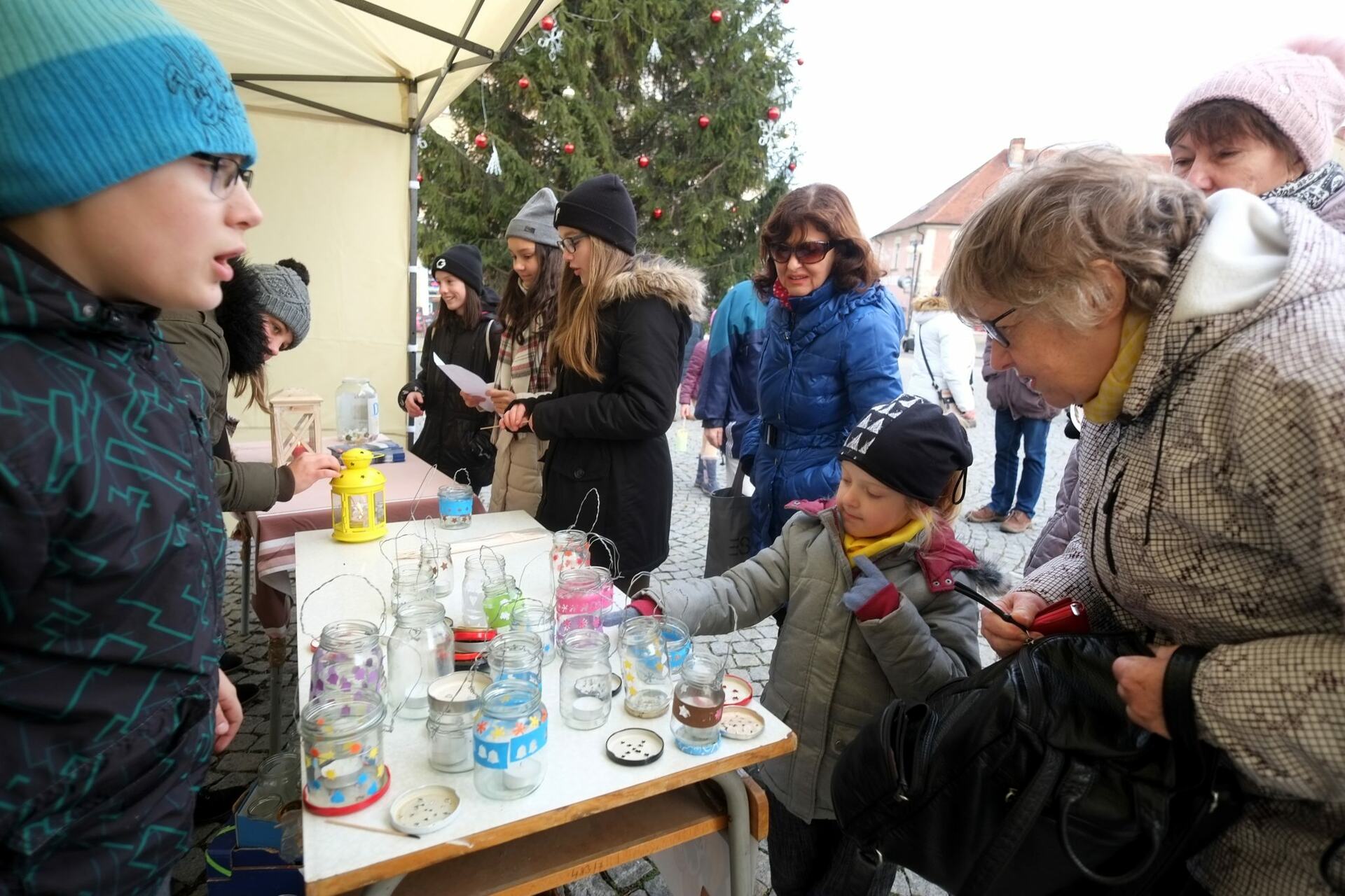 Pro Betlémské světlo je možné přijít na Palackého náměstí 23. i 24. prosince