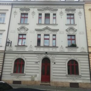 Město nabízí pronájem bytu 1+1 ve Vocelově ulici formou výběrového řízení s dražbou nájemného, uzávěrka je 10. října