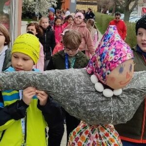 Děti z 2.A a 4.A ze ZŠ T.G. Masaryka v Kutné Hoře vynášely Moranu