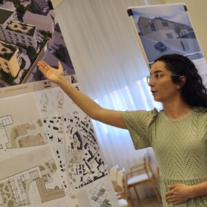 Výstavu architektonických návrhů studentů ČVUT na modernizaci a zvýšení kapacity Domova Barbora je možné navštívit do 30. června