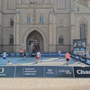 Přijďte zažít ojedinělou sportovní akci – basketbalovou CHANCE 3×3 QUEST – v kulisách naší dominanty – chrámu sv. Barbory