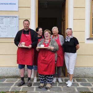 Přístav je místem, kde je možné se i občerstvit a které vrací sebevědomí a naději