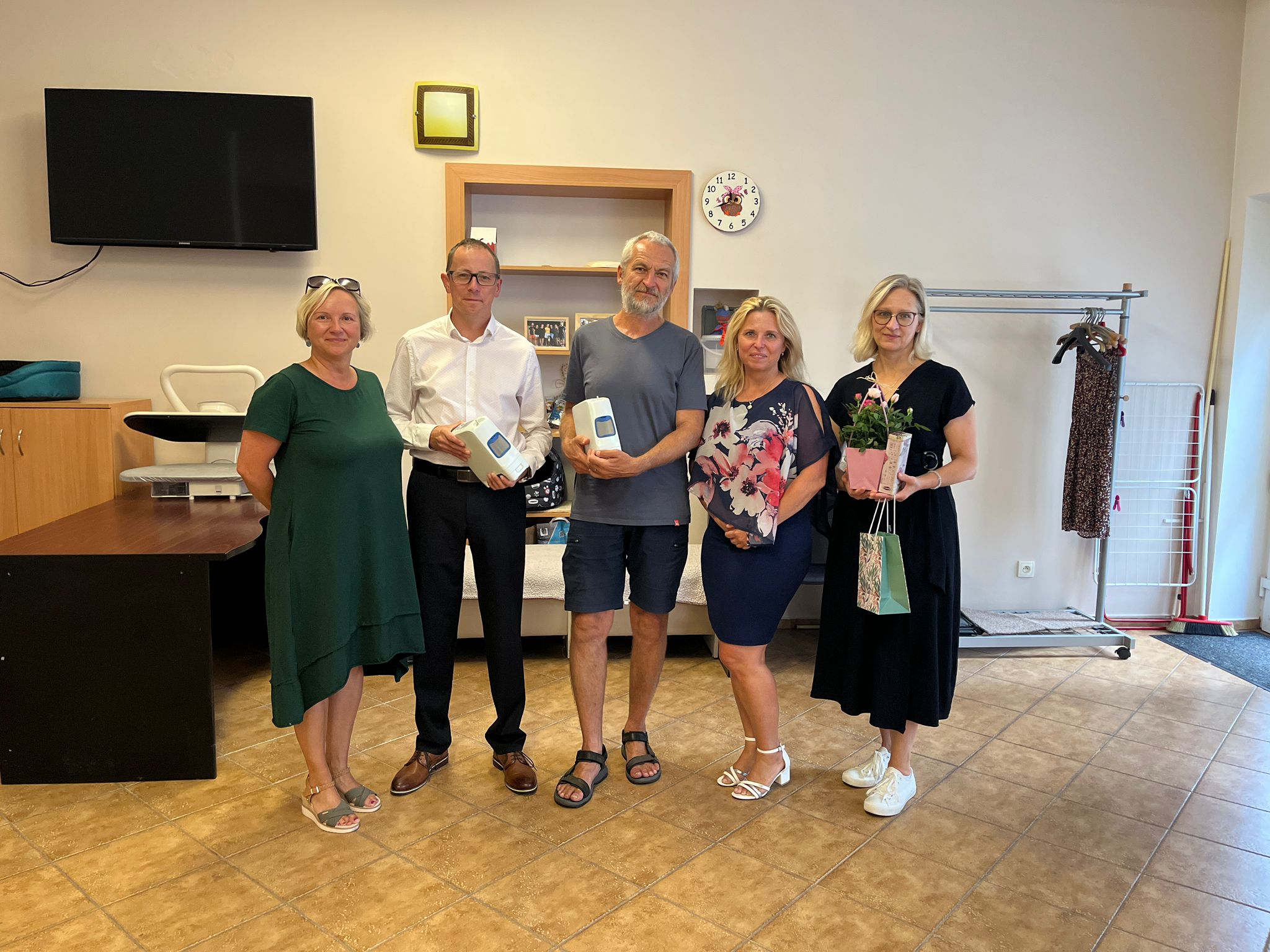 Charitní pečovatelská služba získala přenosné kyslíkové koncentrátory