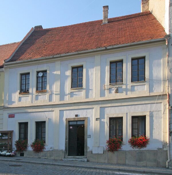 Město nabízí pronájem bytů v centru města formou výběrového řízení s dražbou nájemného