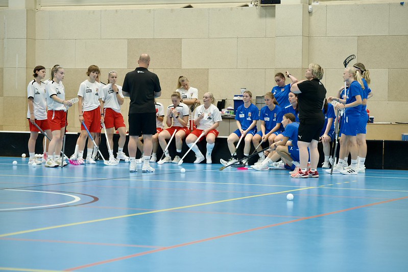 Klimeška hostí v listopadu florbalovou reprezentaci žen na kempu před MS