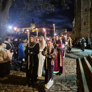 Tradiční svatomartinský průvod se vydal k chrámu sv. Barbory opět od kostela sv. Jakuba