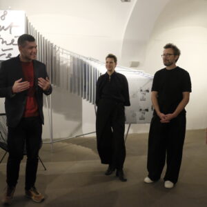 Výstava vítězného a dalších dvou nominovaných projektů v kategorii Impact Designblok 2025 je k vidění ve Spolkovém domě