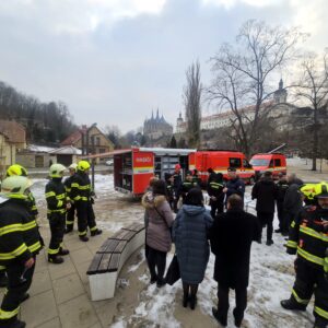 Kutná Hora předala hasičům z Poličan nový přívěs pro ochranu obyvatelstva