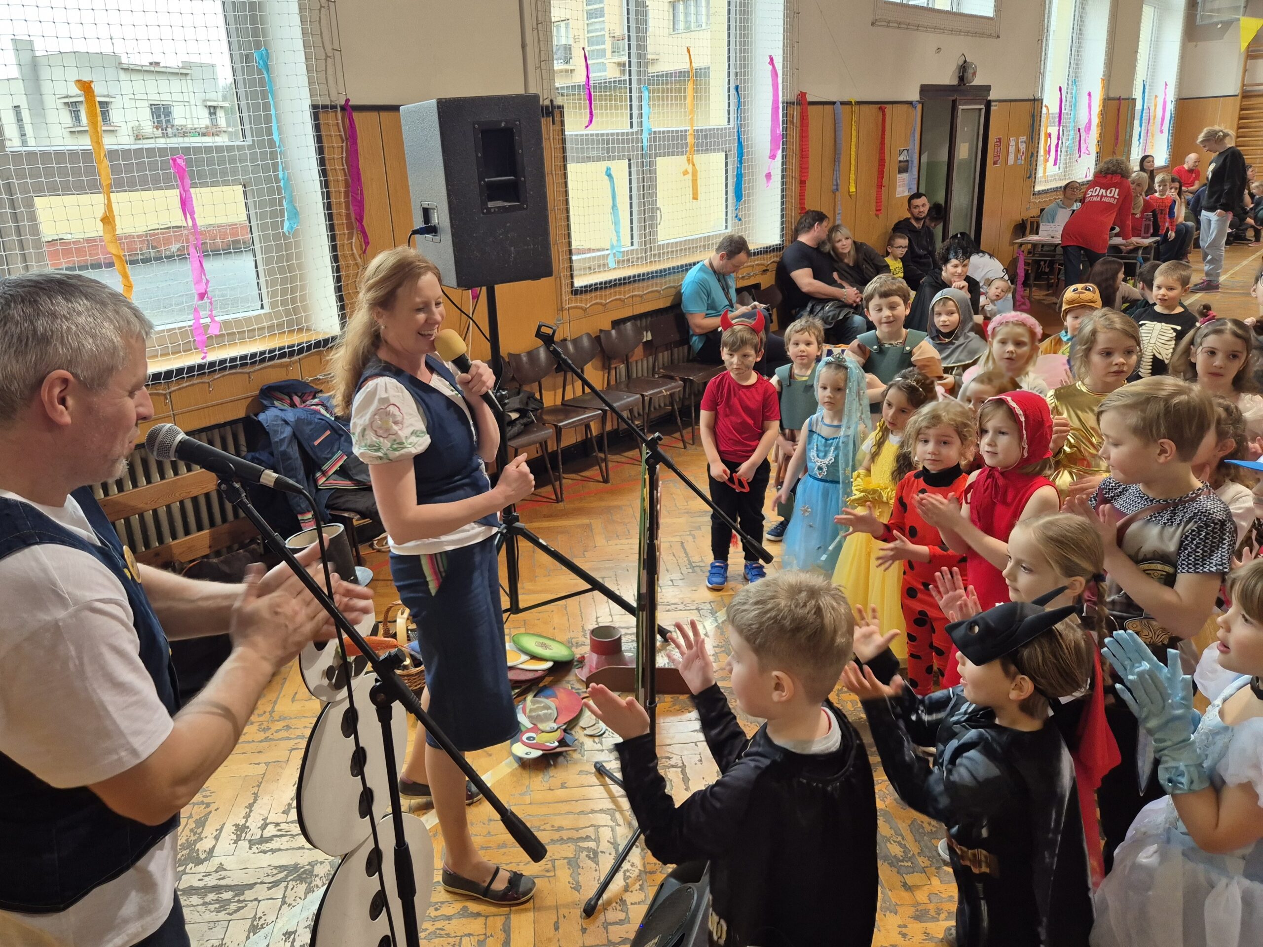 Povedené masky, veselí a tanec ‒ sokolský karneval měl skvělou atmosféru