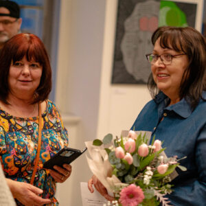 Umělkyně Dana Malá uvedla svou výstavu Příběhy ztichlé zahrady