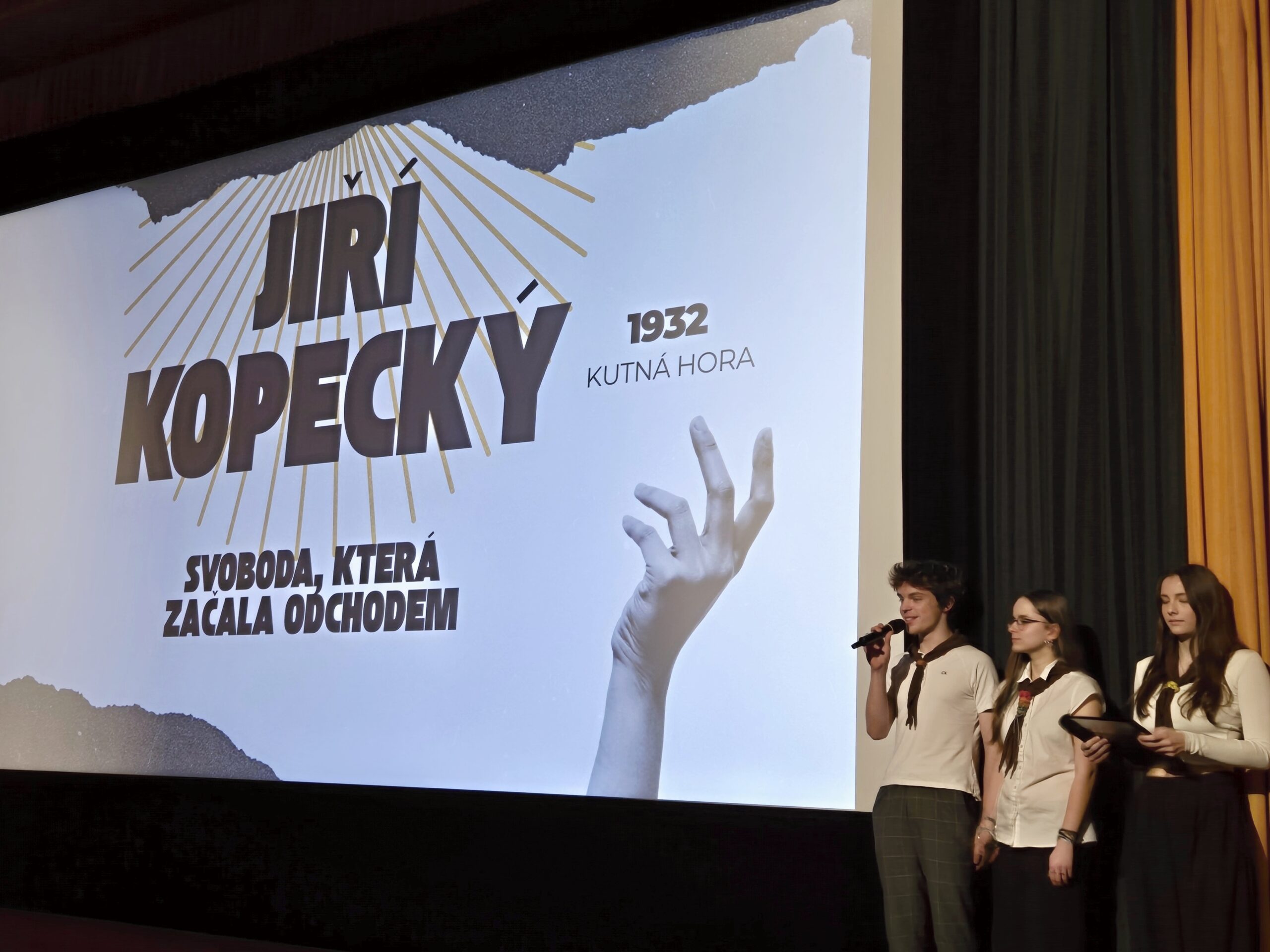 Příběhy našich sousedů očima studentů v kině Modrý kříž