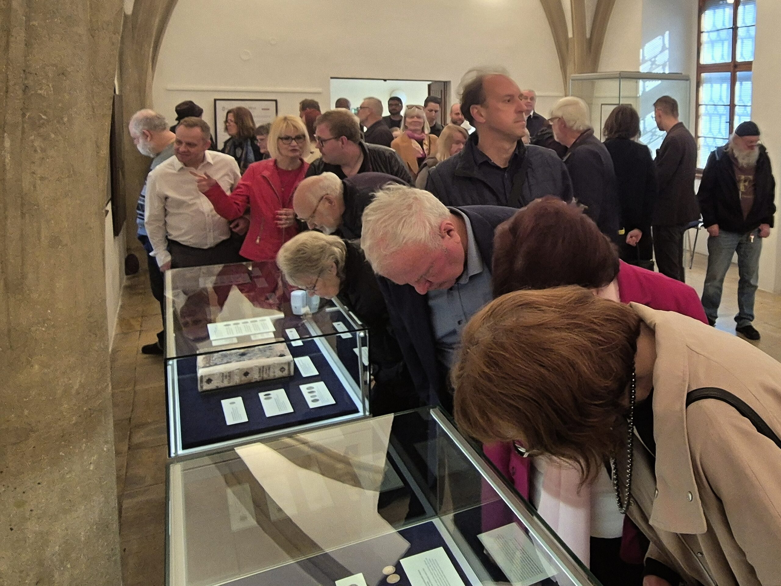 Vernisáž výstavy Lesk a bída: 300 let od poslední mince Vlašského dvora vzbudila opravdu velký zájem veřejnosti