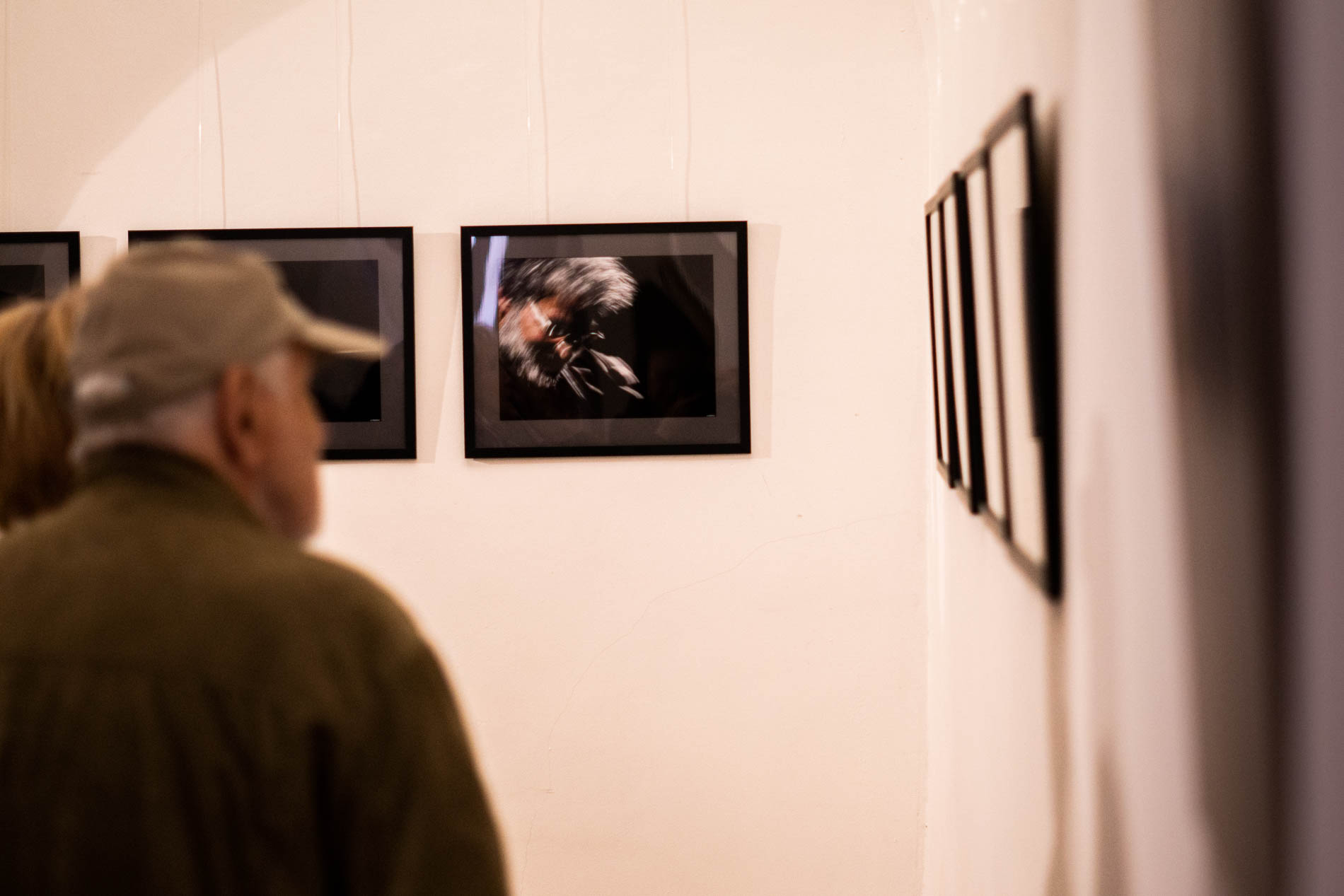 Hudba hraje. Miroslav Perný vystavuje fotografické obrazy