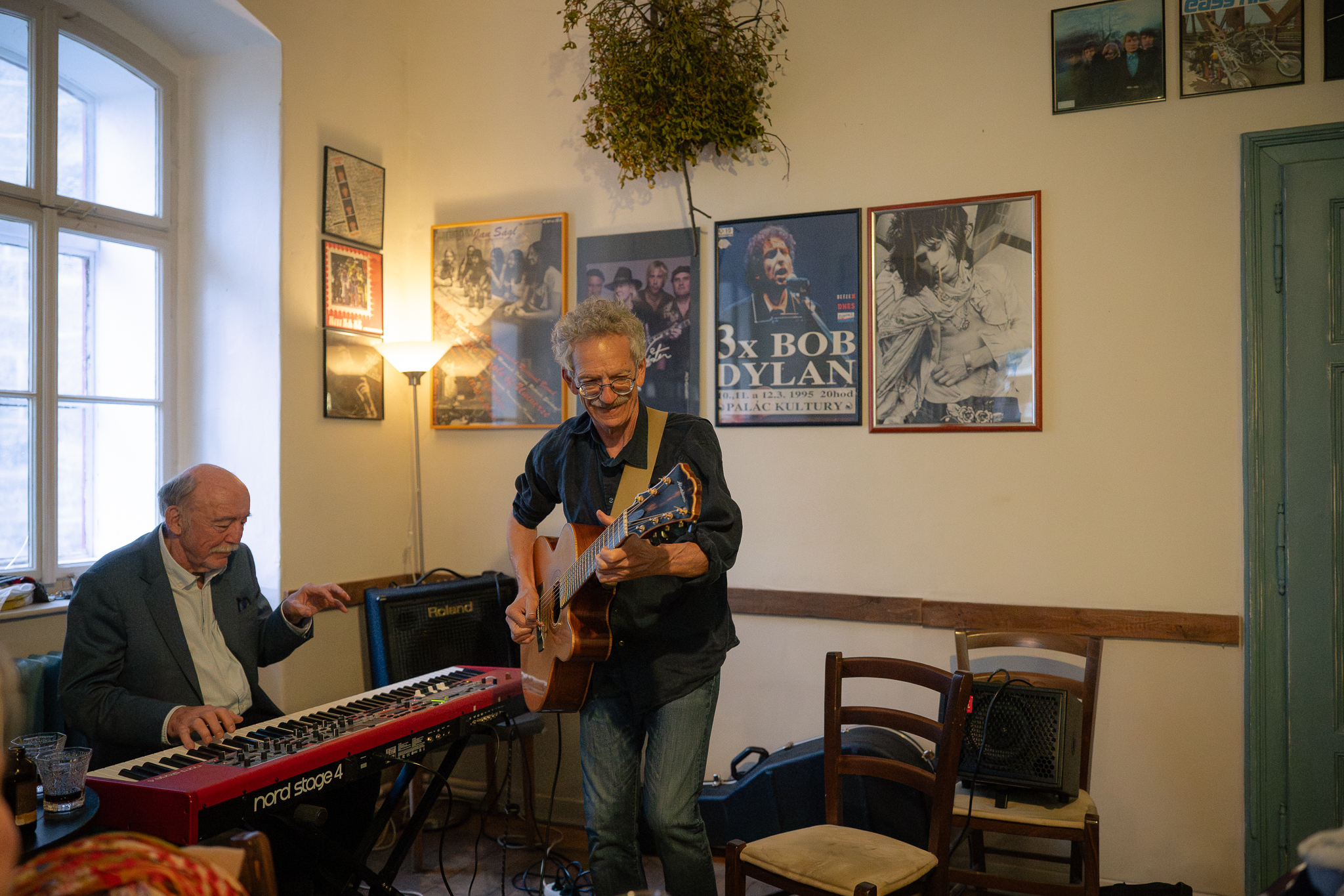 Hora plná hudby: Jazz a blues v podání mistrův Blues Cafe. Kratochvíl s Ackermanem nadchli Kutnou Horu