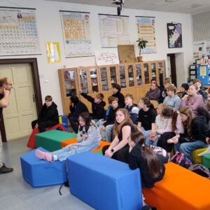 Školáci z kutnohorské ZŠ T. G. Masaryka nasbírali přes tunu baterií, učitelé kvůli tomu studovali třídicí linky