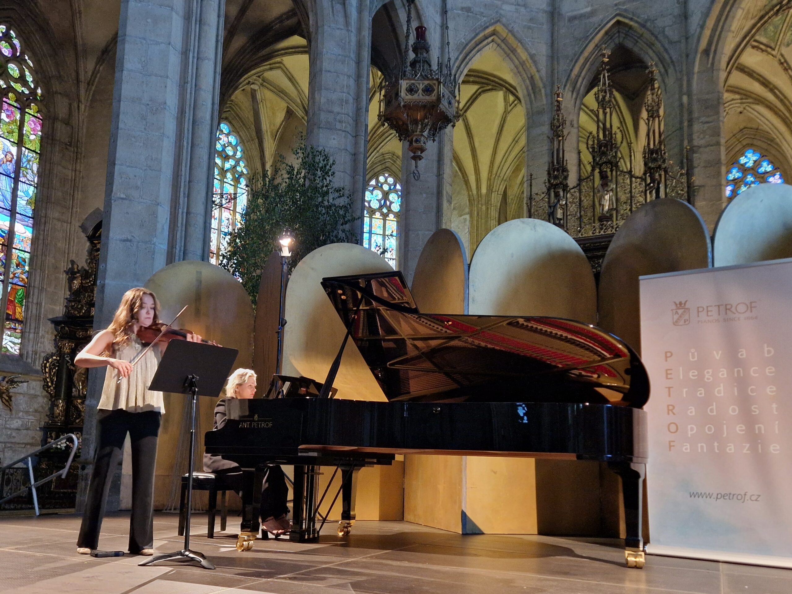 Chrám sv. Barbory rozezněl slavnostní zahajovací koncert 19. ročníku Mezinárodního hudebního festivalu Kutná Hora