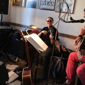 Ivan Hajniš a jeho trio nadchli publikum v kutnohorském Blues Café