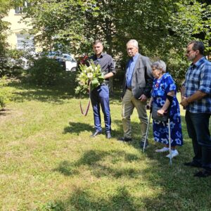 Komorní setkání u památníku Milady Horákové připomnělo oběti komunistického režimu