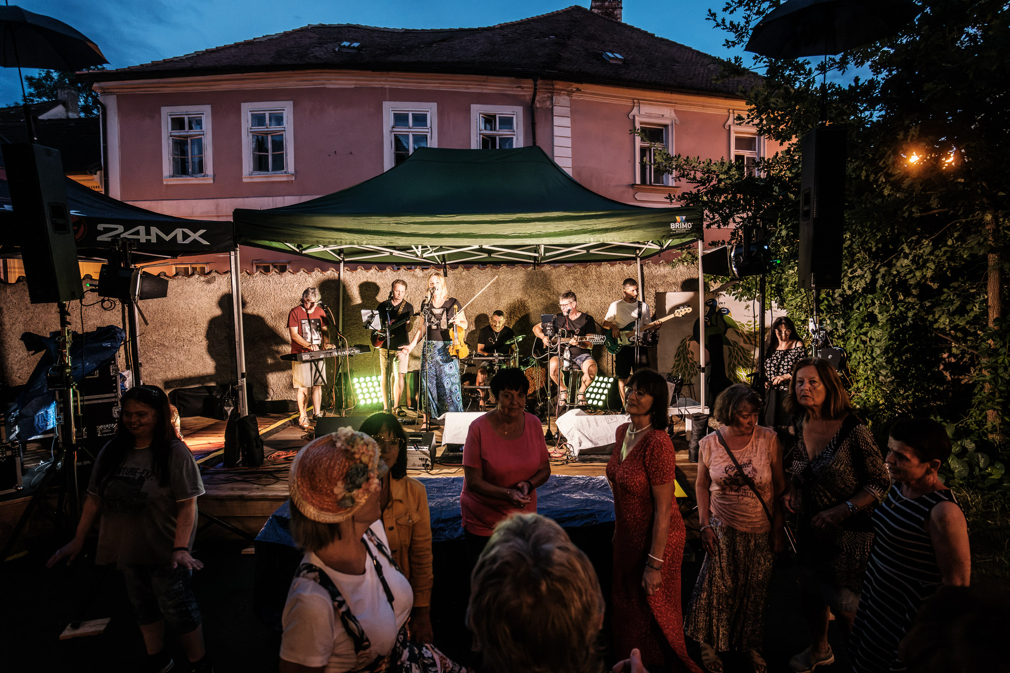 První koncert 7. ročníku letní hudební akce Putování za hudbou se vydařil