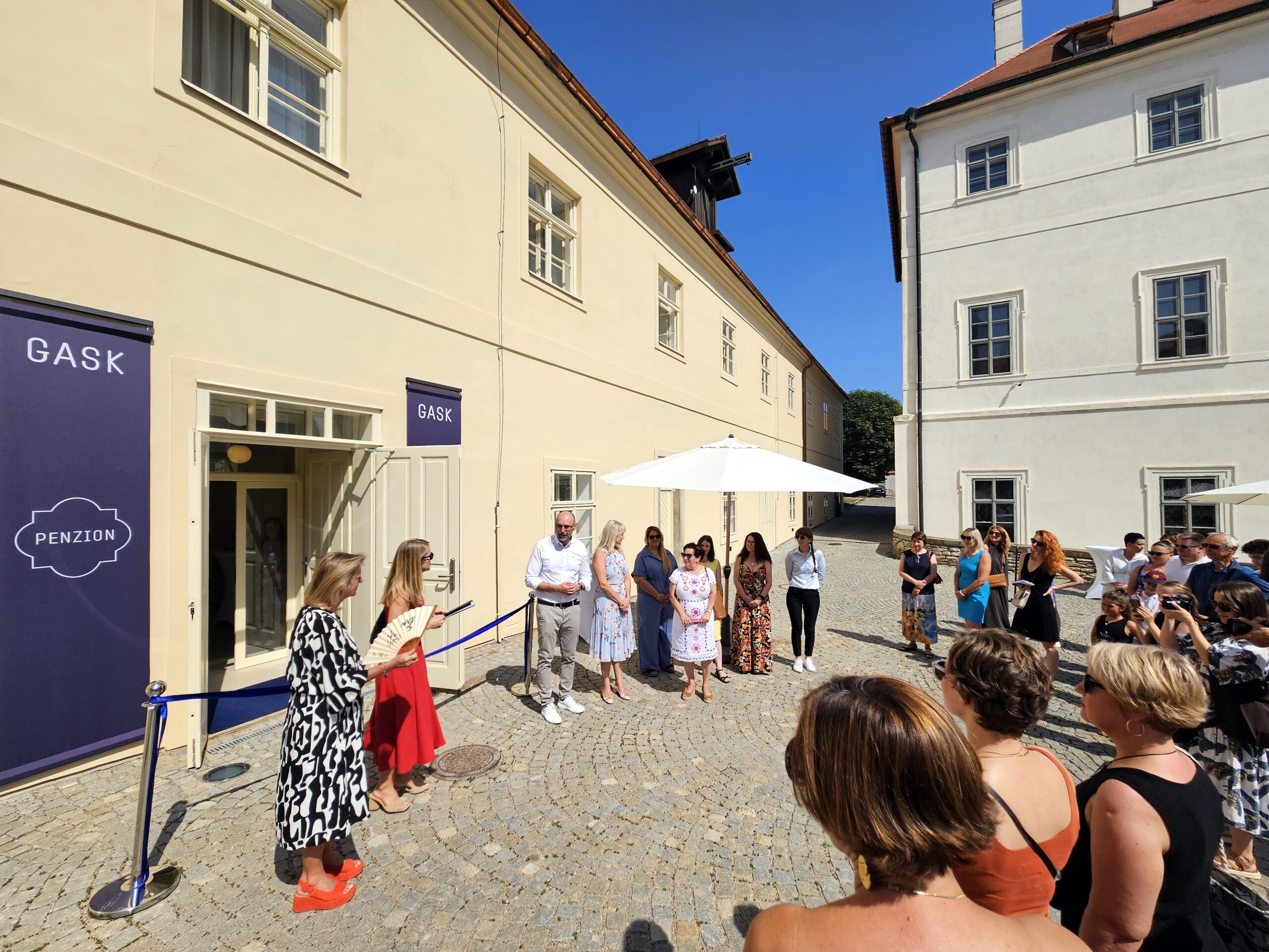 Historická budova v areálu jezuitské koleje se proměnila v penzion GASK